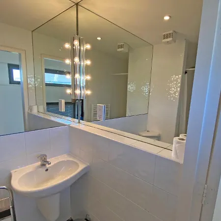 No 2 Floor By Trident Homes شقة